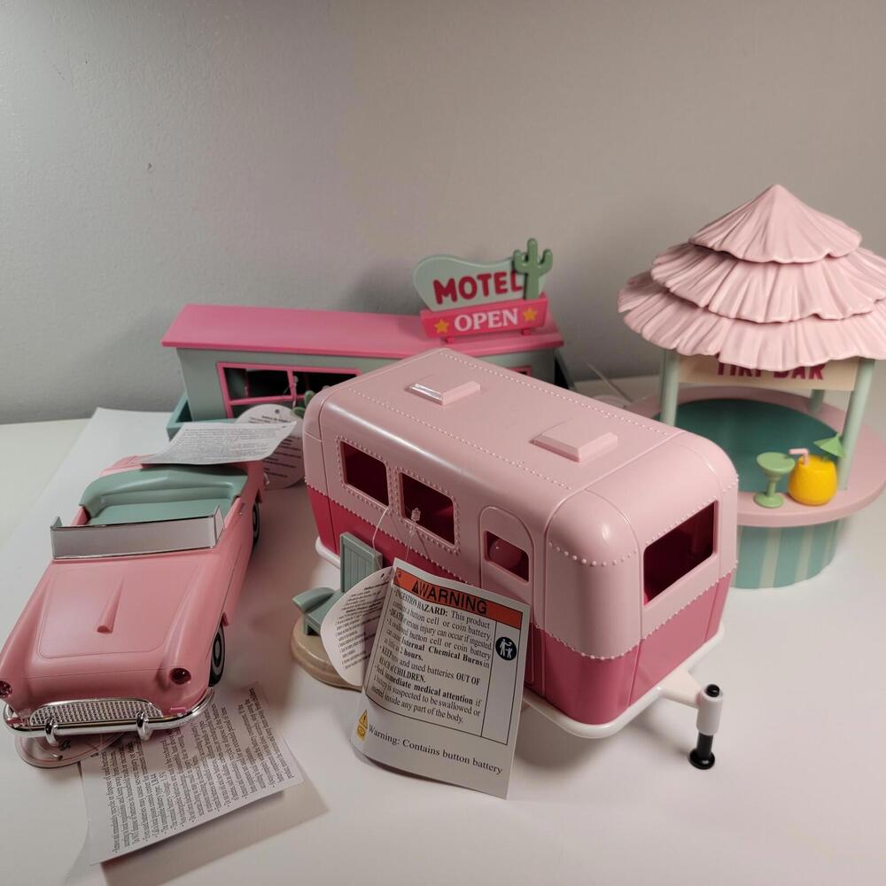 Target Bullseye Playground Motel Light Up Village Summer Vacation MCM Full Set